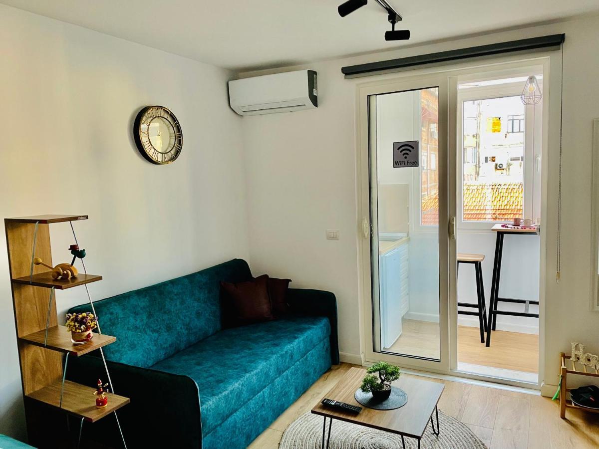 Central Studio Apartment 1, Tiranë Luaran gambar