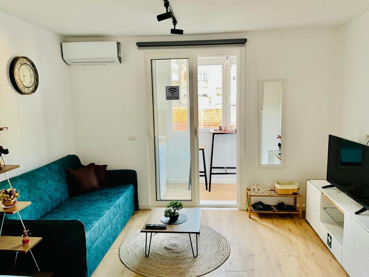 Central Studio Apartment 1, Tiranë Luaran gambar