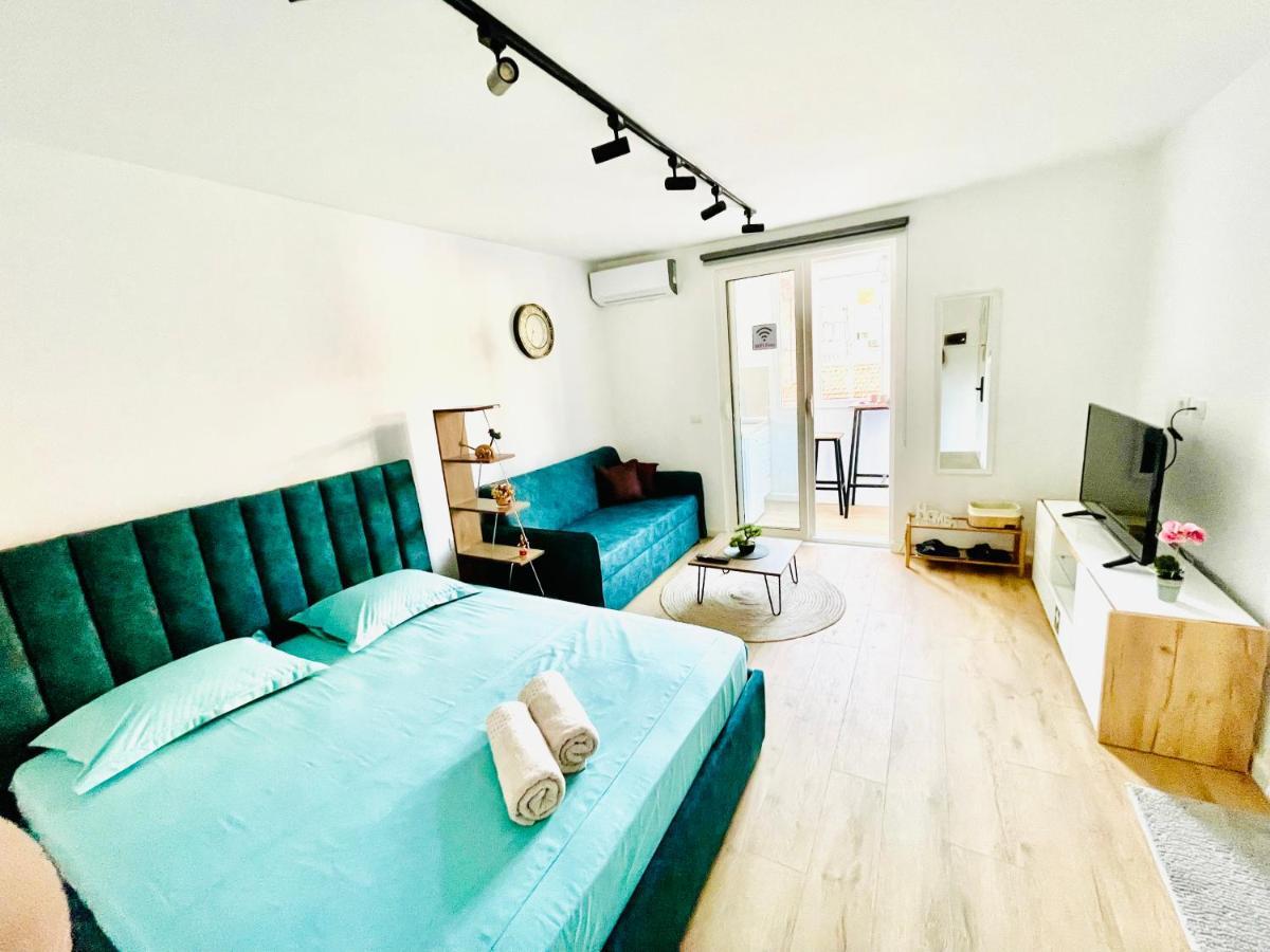 Central Studio Apartment 1, Tiranë Luaran gambar