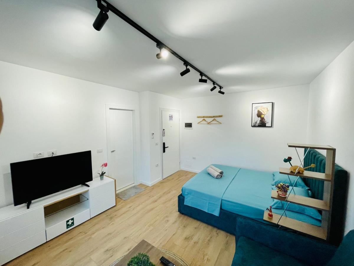 Central Studio Apartment 1, Tiranë Luaran gambar