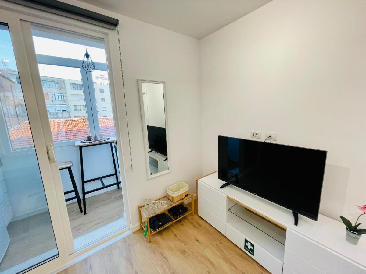 Central Studio Apartment 1, Tiranë Luaran gambar